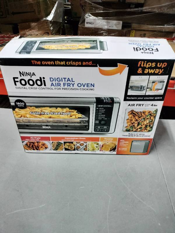 Ninja Foodi Digital Air Fry Oven 1800 watts New Open Damaged box