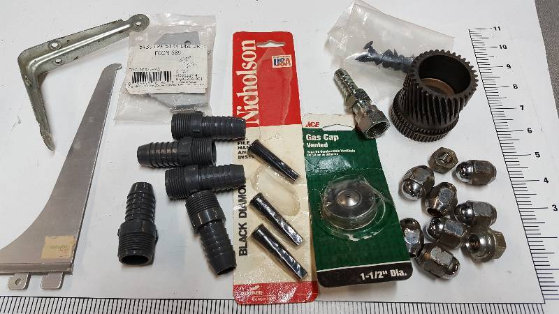 lot 7063 image: Box of assorted pieces.  What you see is what you get.  Bid on what you need and the rest is free