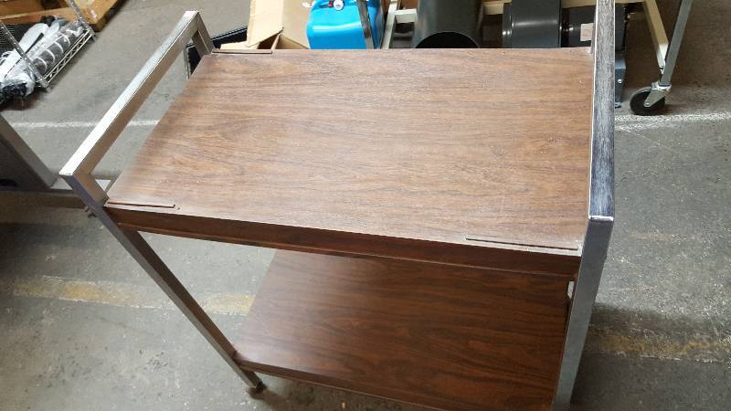 lot 7071 image: Serving cart or TV stand, your choice