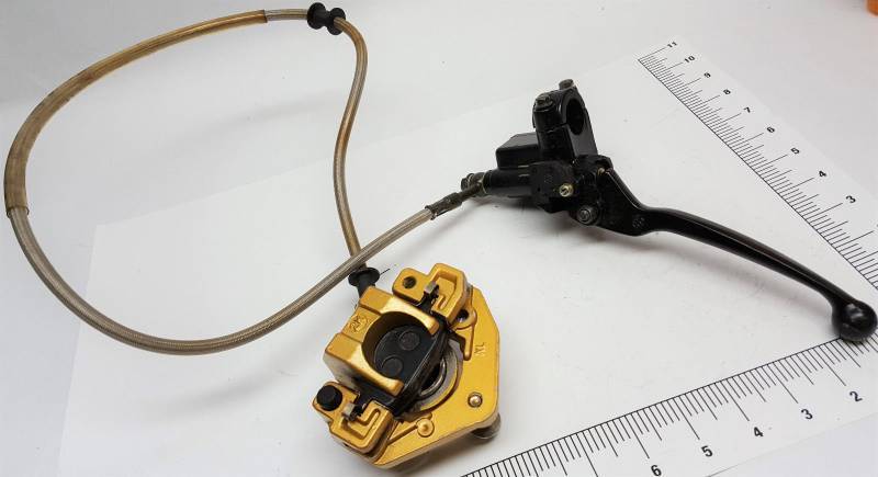 lot 6992 image: ATV 4 wheeler front brake set up handle bar master cylinder & hydraulic caliper