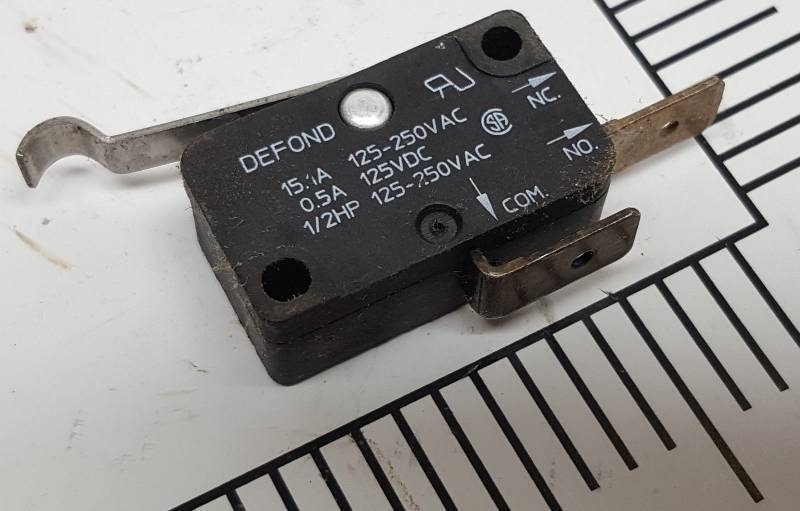 lot 7308 image: Defond 15.1A 125-250VAC and .05A 125DC micro switch with touch button control