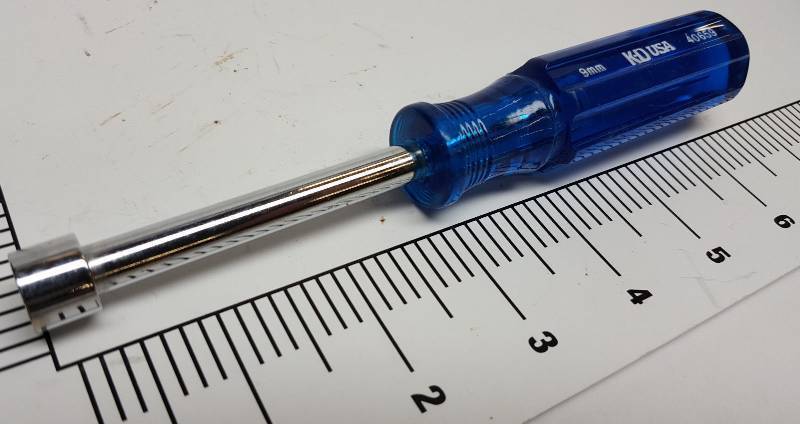lot 7311 image: New KD Tools 40659 9MM nut driver with pretty Blue handle ready to go to work