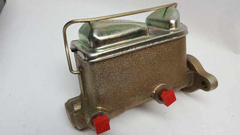 lot 6966 image: New Dorman M76162 dual master cylinder for most GM vehicles from 1969 thru 1980.