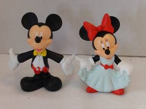 lot 39443 image: Mickey & Minnie Mouse WALT DISNEY Toys