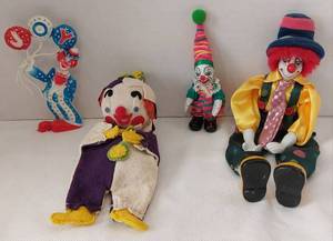 lot 39447 image: Clowns