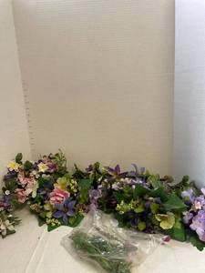 lot 39462 image: decorative floral