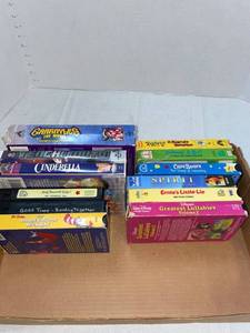 lot 39480 image: 12 children vhs movies