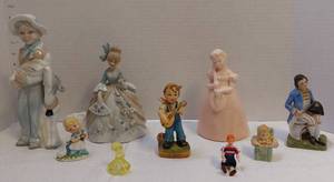 lot 39492 image: Vintage PorcelainPrecious MomentsCeramic Figures