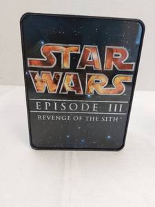 lot 39500 image: Star Wars 30Th Anniversary Commemorative Hinged Tin Container Episode III ROTS With 4 Star Wars Figures