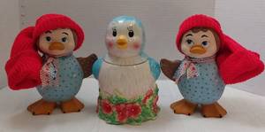 lot 39507 image: Blue Bird Cookie Jar and Hand Painted Ceramic Ducks