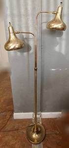 lot 39553 image: Mid Century Gerald Thurston Pierced 2 Headed Floor Lamp wTulip Base