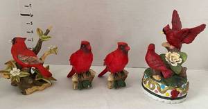 lot 39670 image: Cardinal Figurines