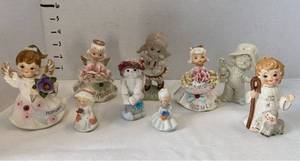 lot 39673 image: Figurines