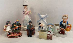lot 39676 image: Figurines