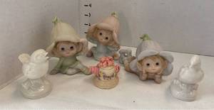 lot 39678 image: Garden Creatires Collection