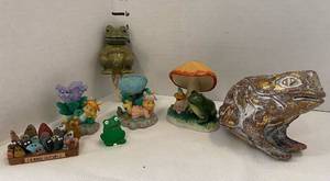 lot 39679 image: Garden Friends Collectibles