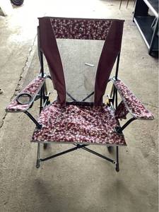 lot 27982 image: GCI Collapsible Rocker