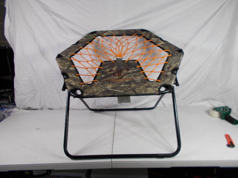 lot 4685 image: TrueTimber Camo Chair
