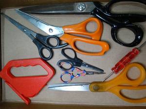 lot 30351 image: Lot of 6 Scissors