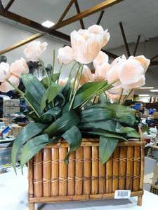 lot 30390 image: Nice Bamboo Basket w Faux Flowers