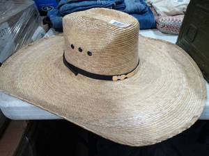 lot 30392 image: Wide Brim Straw Hat
