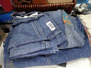 lot 30393 image: Lot of Vintage Jeans