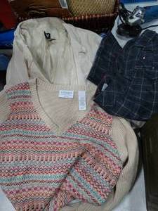 lot 30395 image: Vintage Womens Clothes