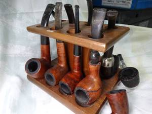 lot 30401 image: Lot of 10 Vintage Tobacco Pipes on Holder