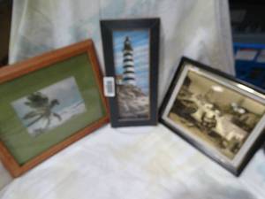 lot 30411 image: Small Framed Wall Art