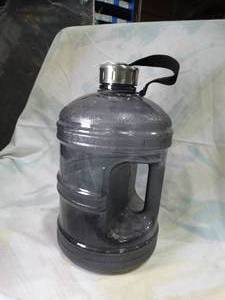 lot 30417 image: One Gallon Jug
