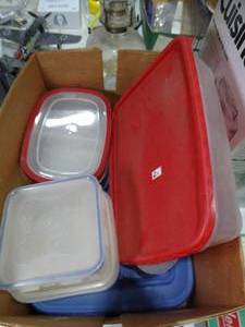lot 30429 image: Mixed lot of Food Storage Containers