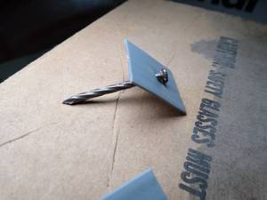 lot 30432 image: (1) Case (2000 Nails) of Felt Roofing Nails  1-12 x 12