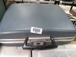 lot 30566 image: Royal Safari Powder Blue Typewriter in Case