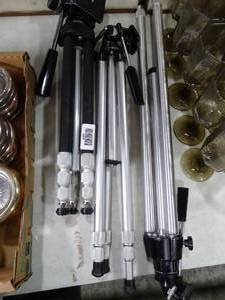 lot 30606 image: Lot of 3 Camera Tripods