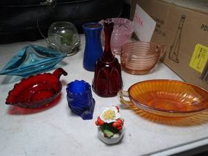lot 30621 image: Colorful Collectible Glass Lot