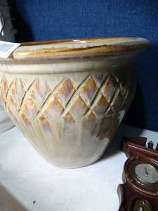 lot 30635 image: Ceramic Planter