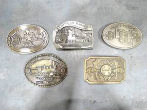 lot 30525 image: Lot of 5 Santa Fe Railroad Belt Buckles  Collectibles