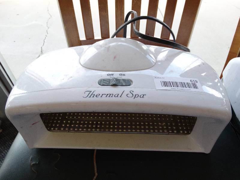 lot 619 image: Nail dryers.