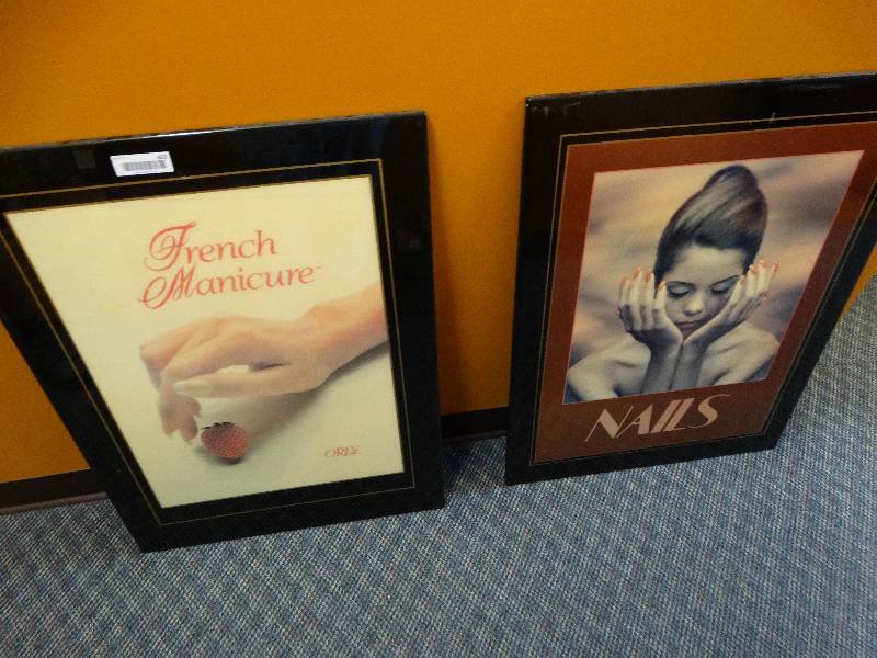lot 663 image: Pictures.