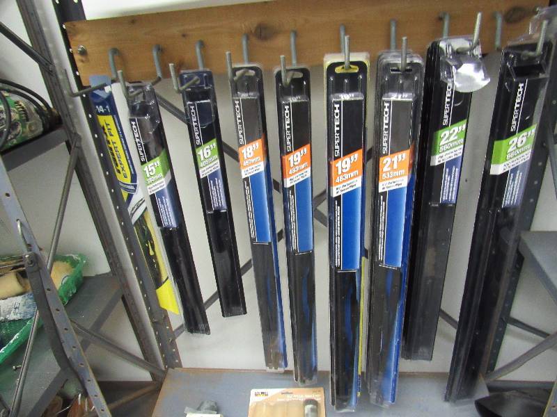 lot 1960 image: Lot Of New Wiper Blades