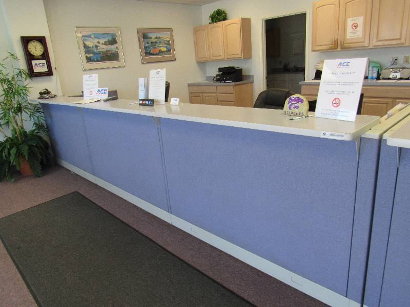 lot 1966 image: 186 Long Herman Miller Customer Service Double Work Desk With Chairs