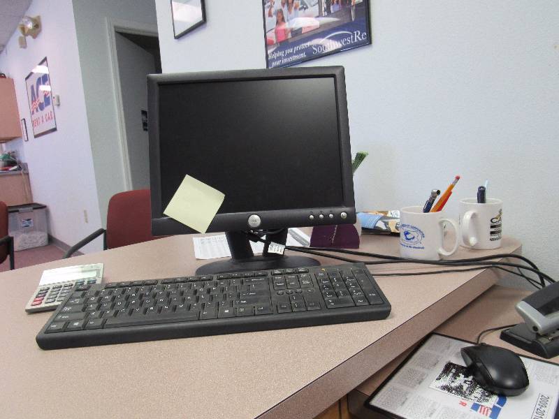 lot 1969 image: Dell Tower, Monitor, Keyboard, And Mouse