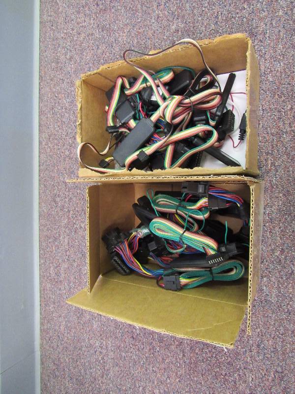 lot 2010 image: Lot Of Used Gold Star Gps Units And Wire Harnesses