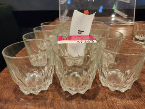 lot 22563 image: Lot Of 14 Glass Tumblers