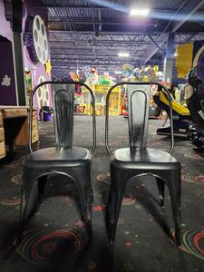 lot 47252 image: Lot of 2 Black Farm House Style Chairs