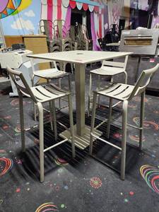 lot 47256 image: Bar Height Table W Hole For an Umbrella