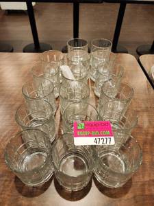 lot 47277 image: Lot of 17 Whiskey Glasses
