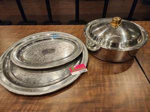 lot 47284 image: Lot of Stainless Steel Serving Trays and Dish