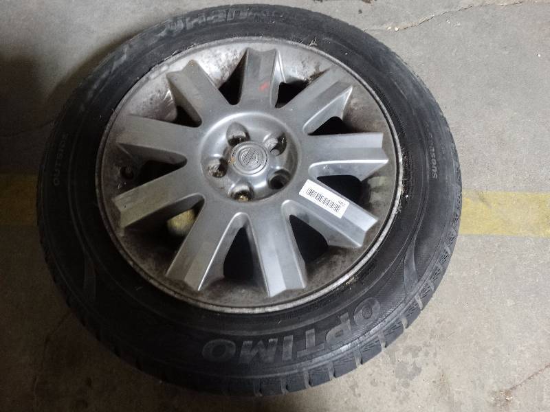lot 482 image: Optimo wheeltire. 20560-16
