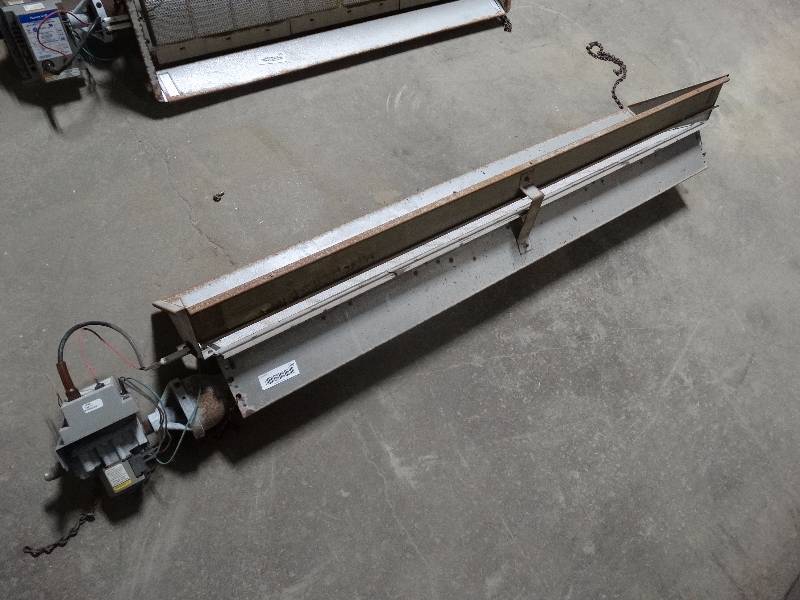 lot 500 image: Honeywell hanging gas heater